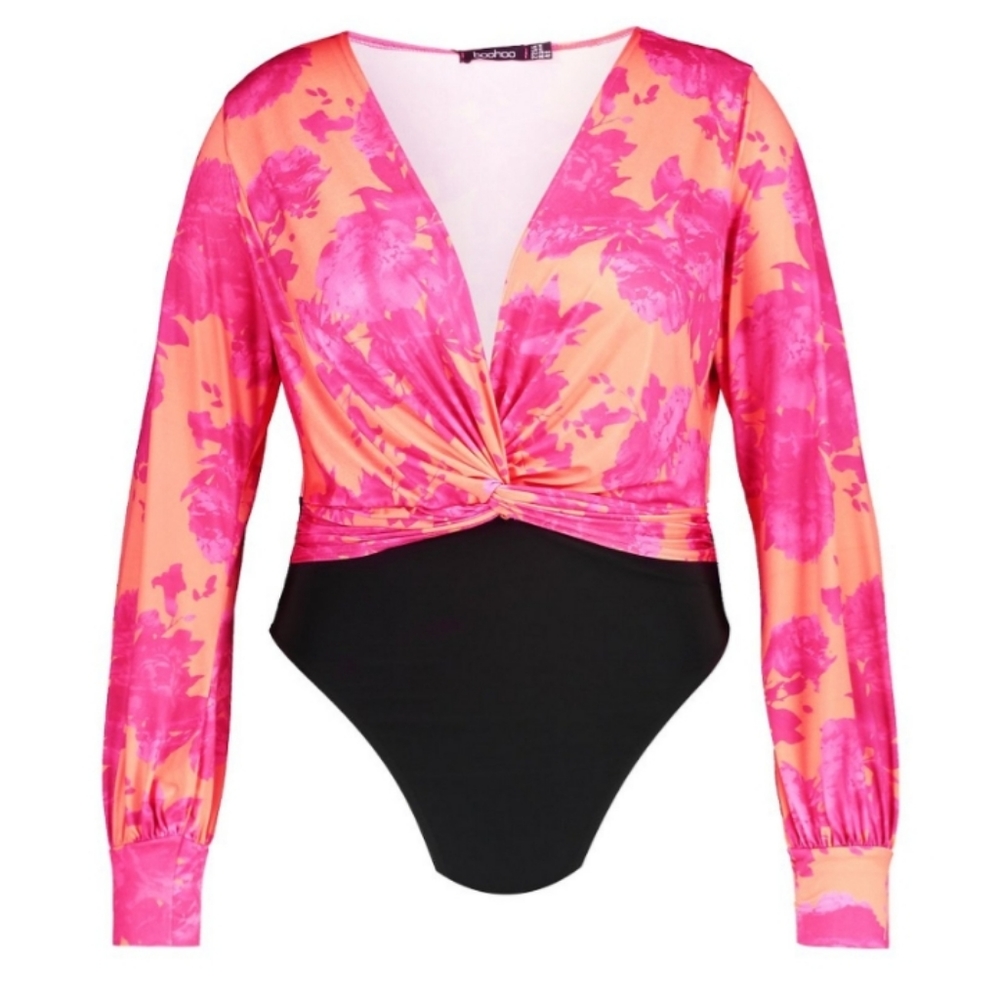 Like New Boohoo Twist Front Bodysuit